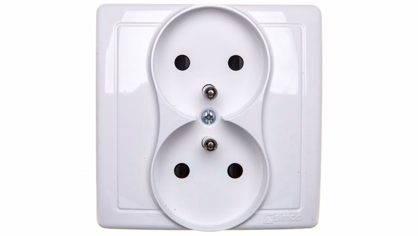 Simon Basic Presa doppia c/u 16A IP20 con otturatore bianco BMGZ2z/11
