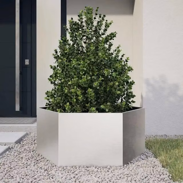 Fioriera da giardino esagonale Design Mania in acciaio inox color argento L: 104 cm, P: 90 cm, H: 45 cm