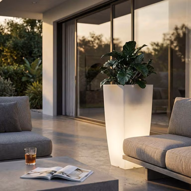 Milani Home - vaso luminoso da esterno RGB con pannello solare, 40 x 40 x 90 cm, per giardino terrazzo e ingresso