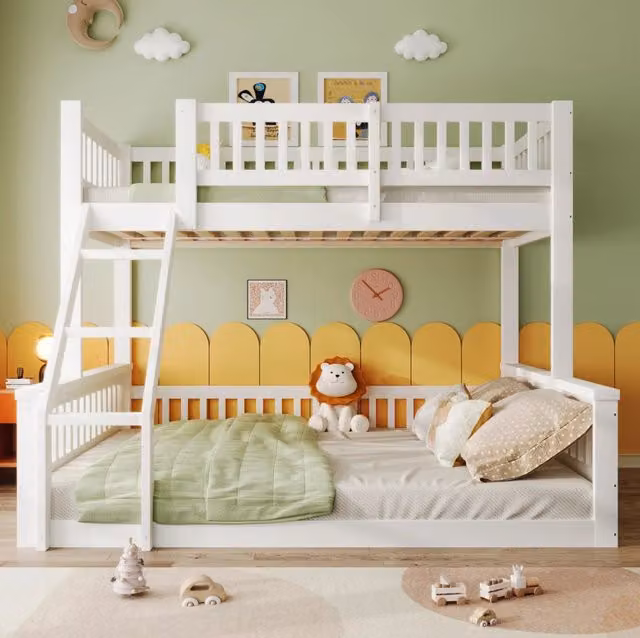 Letto a Castello per Bambini 90x200cm e 140x200cm in Legno Bianco con Scaletta e Sponde di Sicurezza, Stile Semplice, Senza Materasso