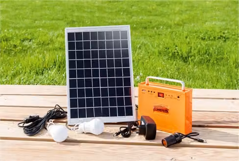 Mauk Set solare portatile 8W Luce solare