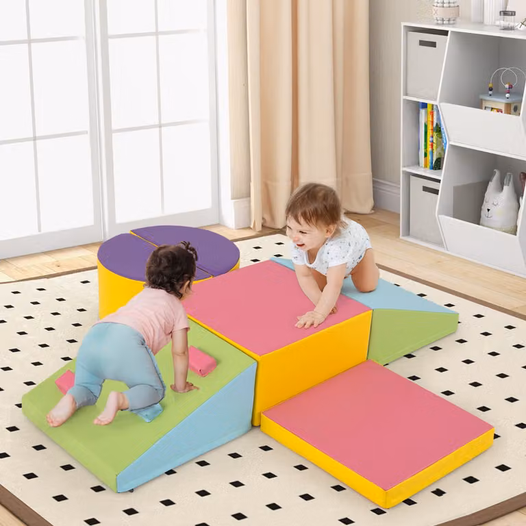 Set di 6 blocchi da arrampicata in schiuma multicolore Costway con chiusure a velcro per uso interno