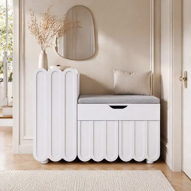 Mobiletto scarpiere moderno bianco con 3 ante, cassetto e seduta imbottita 90x35x74,5 cm