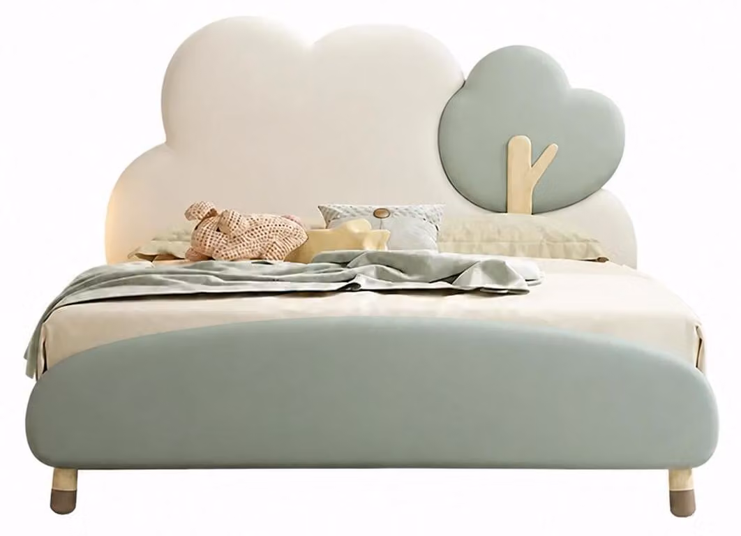 Letto per bambini verde, grande, in legno e con dettagli in pelle. Arredamento per bambini