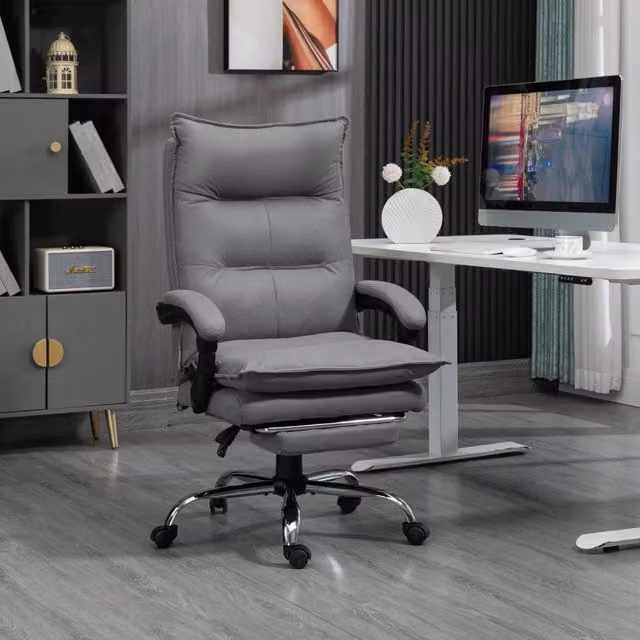Sedia da ufficio massaggiante e riscaldata WISHDOR in microfibra grigia con poggiatesta e poggiapiedi, girevole e regolabile, L/P/H: 60 x 74 x 121,5 cm