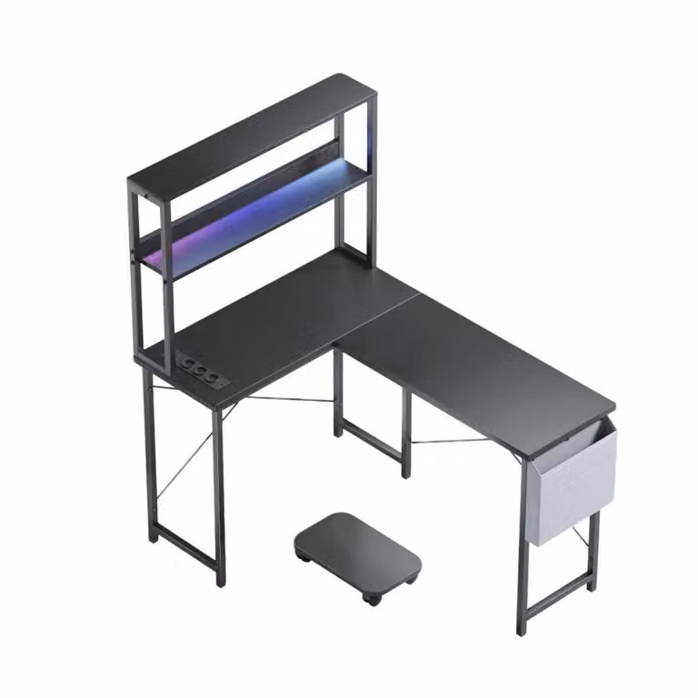 ZELURXX Scrivania da gioco a L, scrivania per computer da 148 cm, con LED, presa di corrente, USB, ripiano, portaoggetti, montabile su entrambi i lati, nero