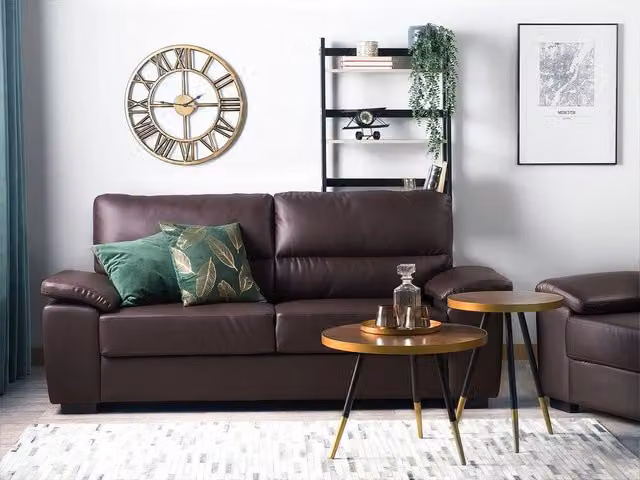 Divano moderno da soggiorno Beliani a 3 posti in ecopelle marrone L: 195 cm, P: 74 cm, H: 90 cm