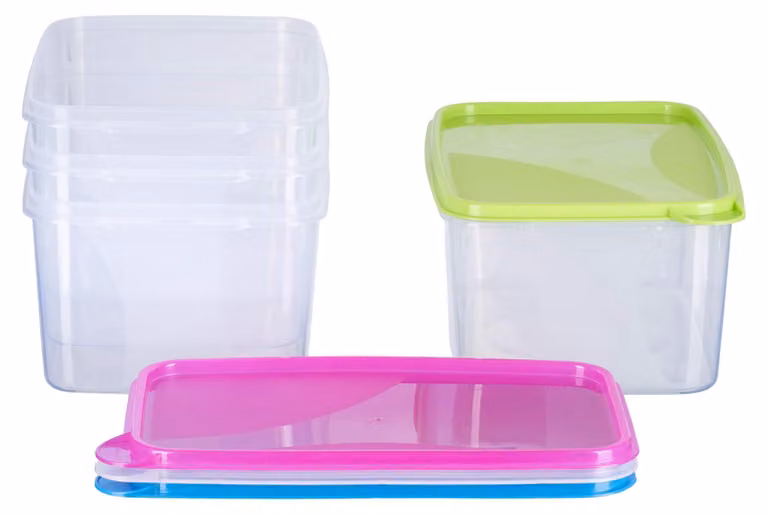 Set di 4 contenitori rettangolari da 2,75 litri con coperchi colorati
