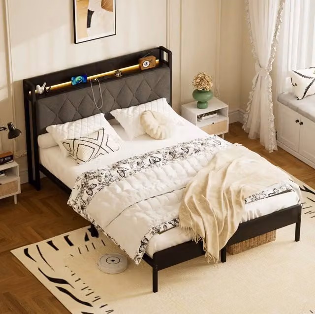 Letto matrimoniale ULEVR 140x190 cm con testiera imbottita LED e USB, struttura in acciaio, nero e grigio