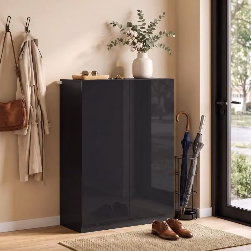 Scarpiera moderna Mivray nera con ante lucide e ripiani regolabili L/P/H: 72 x 34.5 x 103 cm – 2