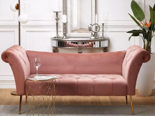 Chaise longue BELIANI in velluto rosa con seduta capitonné stile Chesterfield e gambe in metallo dorato L: 175 cm, P: 70 cm, H: 76 cm