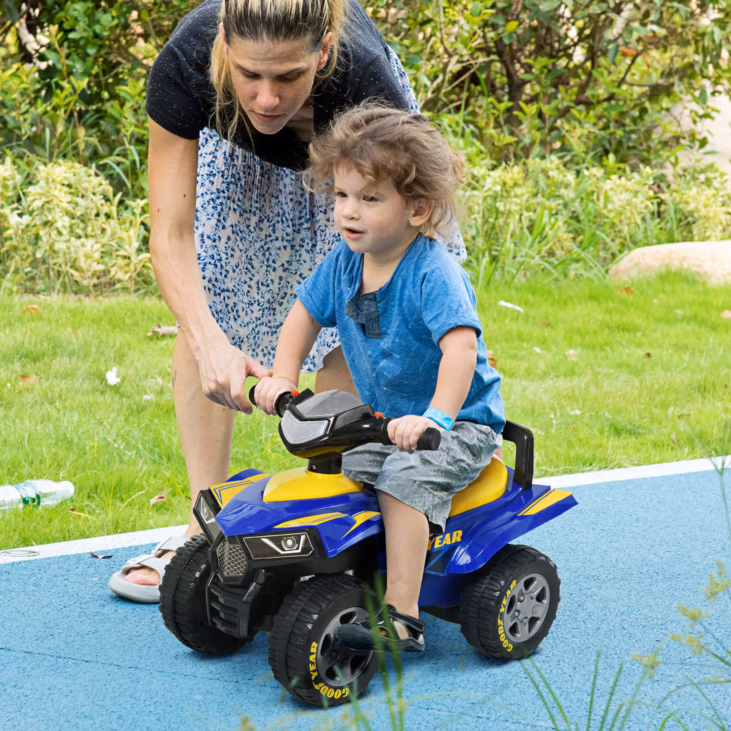 Quad per bambini Aosom con vano contenitore, musica e luci, licenza Goodyear, blu – 2