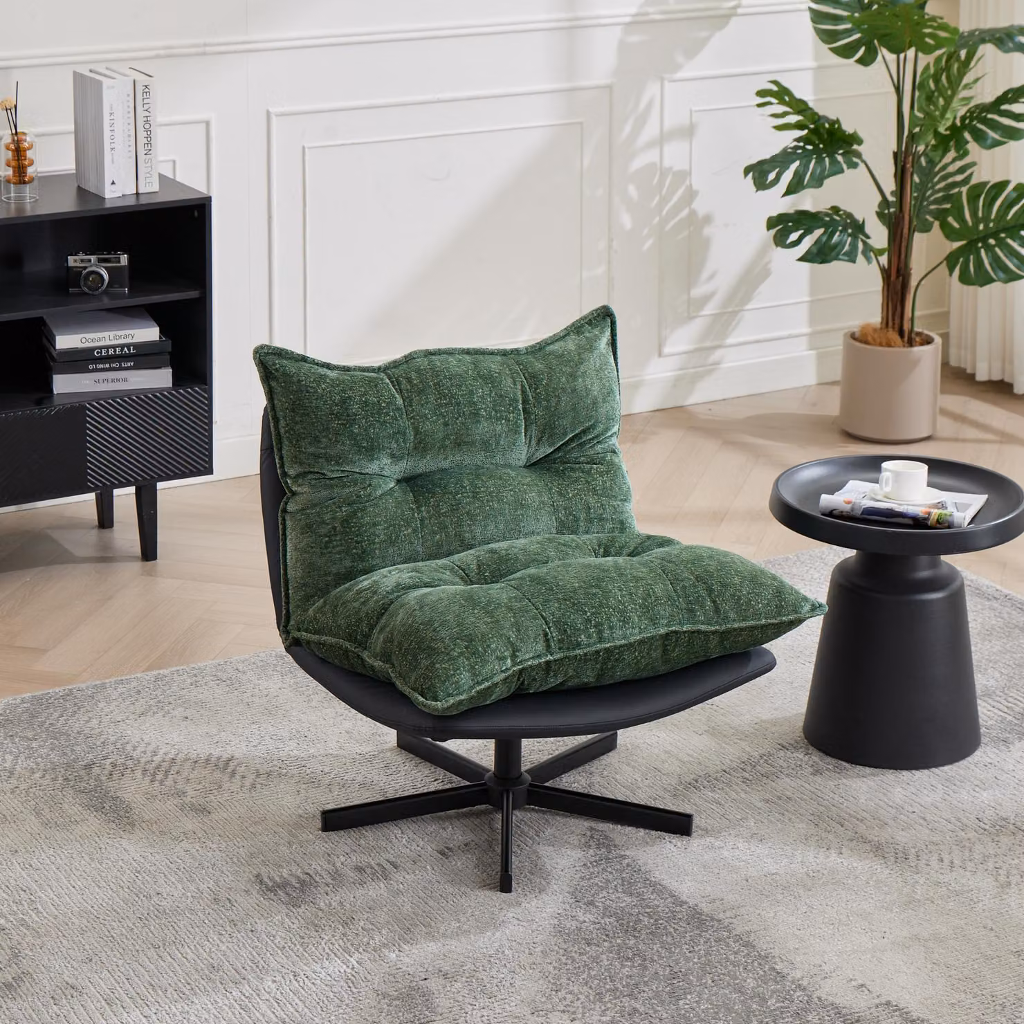 MODFU, poltrona girevole con schienale regolabile in 3 posizioni, sedia da ufficio con funzione girevole a 360°, poltrona relax con gambe in metallo nero, rivestita in chenille, colore verde