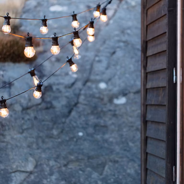 Markslöjd Giardino 24 ghirlanda luminosa LED Circolare a 10 luci G45 Circular, dimmerabile, Chiaro / Trasparente, Plastica, Moderno
