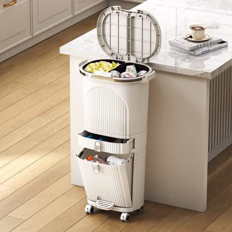 Cestino per cucina Costway a 3 strati con coperchio a ribalta e 2 secchi rimovibili, colore beige
