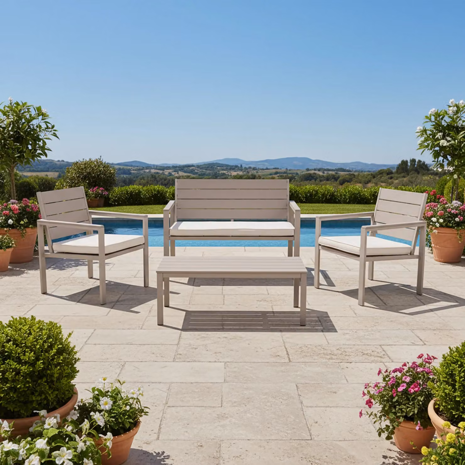 Vestiamo Casa Giardino Set da giardino 4 pezzi moderno con struttura in acciaio beige e doghe in HDPE effetto legno tortora, comprensivo di divano a 2 posti, tavolino da caffè e cuscini imbottiti – 2