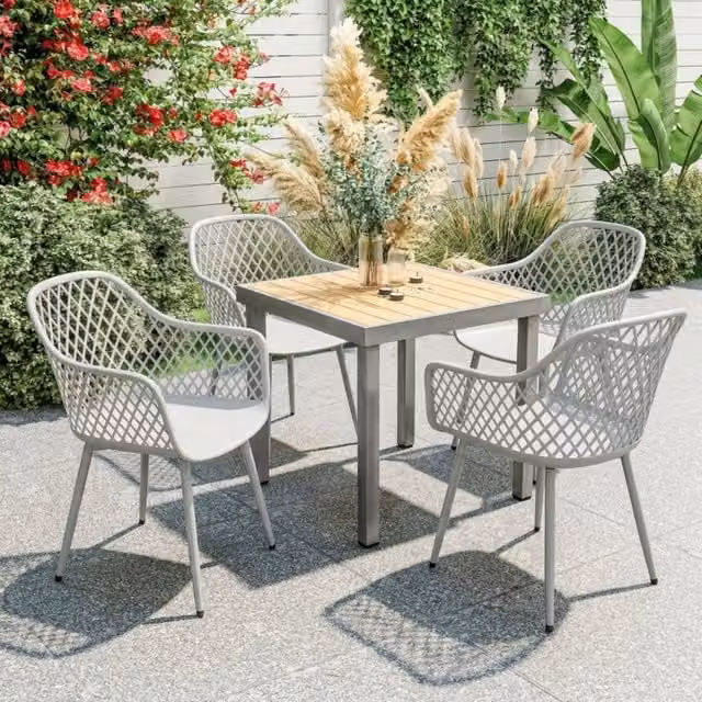 Set 4 sedie da giardino ULEVR grigie con braccioli e schienale, gambe in metallo, 56x51x84 cm