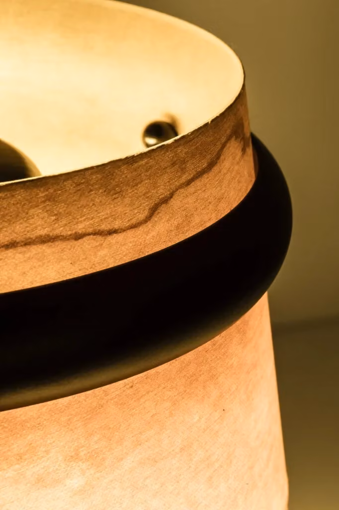 Applique da interno LOOP di Faro Barcelona in legno e metallo nero, luce LED dimmerabile con controllo touch e colore beige – 2