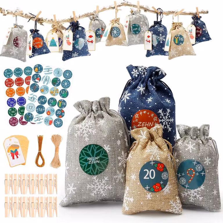 Calendario dell'Avvento 2022 - 24 pezzi - Da riempire - Sacchetti di stoffa - Sacchetti regalo natalizi con i numeri da 1 a 24 - Adesivi e decorazioni per regali