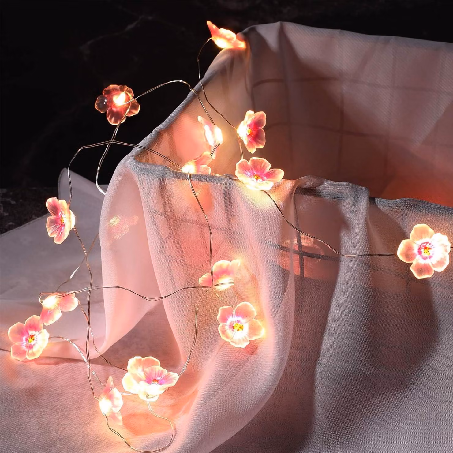 Catena luminosa a LED con motivi di fiori di ciliegio, 2 metri, 20 LED, rosa, alimentata a batteria