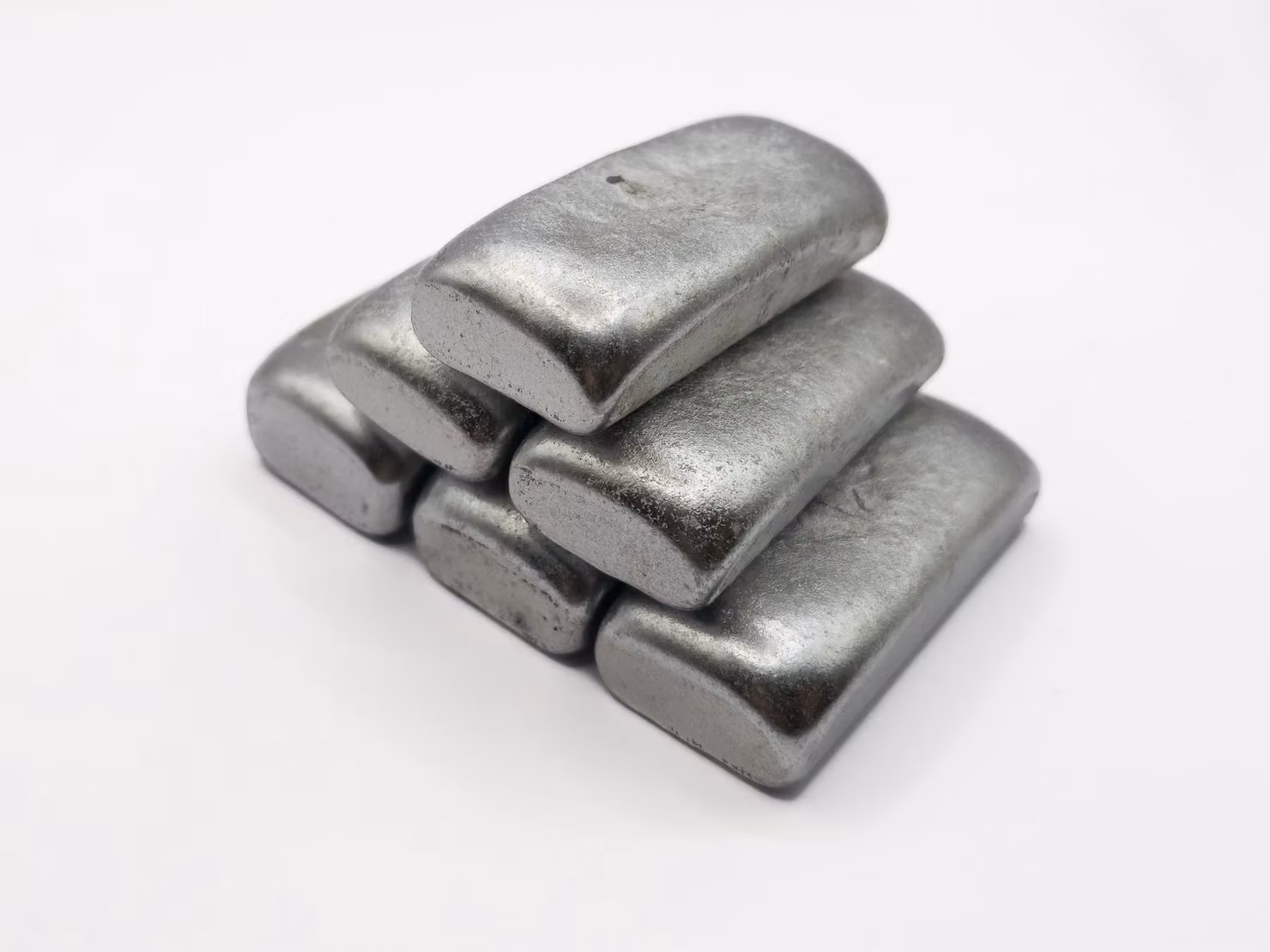 Lega di alluminio fuso AlSi9Cu3 in lingotti da 100 g, peso: 250 g