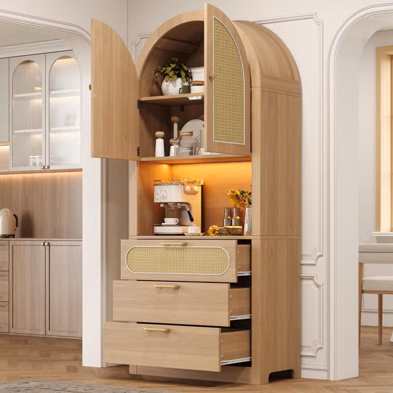 okwish: Comò ad arco per l'ingresso con illuminazione LED regolabile, mobile contenitore per il soggiorno con 3 cassetti e 1 vetrina, armadio con ante in rattan, stile naturale