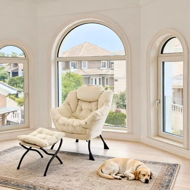 Poltrona relax Zephmum con poggiapiedi, braccioli e tasca laterale, beige