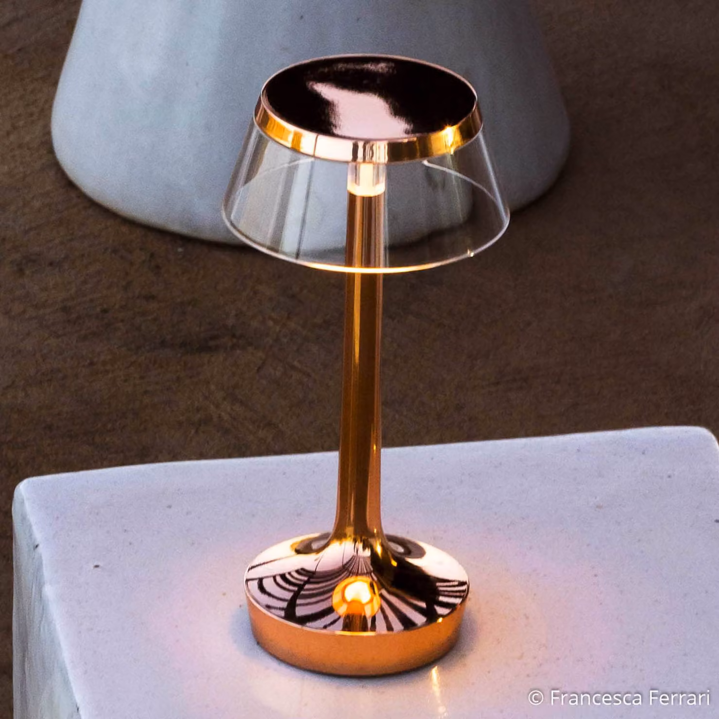 FLOS Lampada da tavolo di design Bon Jour unplugged, dimmerabile, Rame, Corridoio, Plastica, Design, Lampada da tavolo