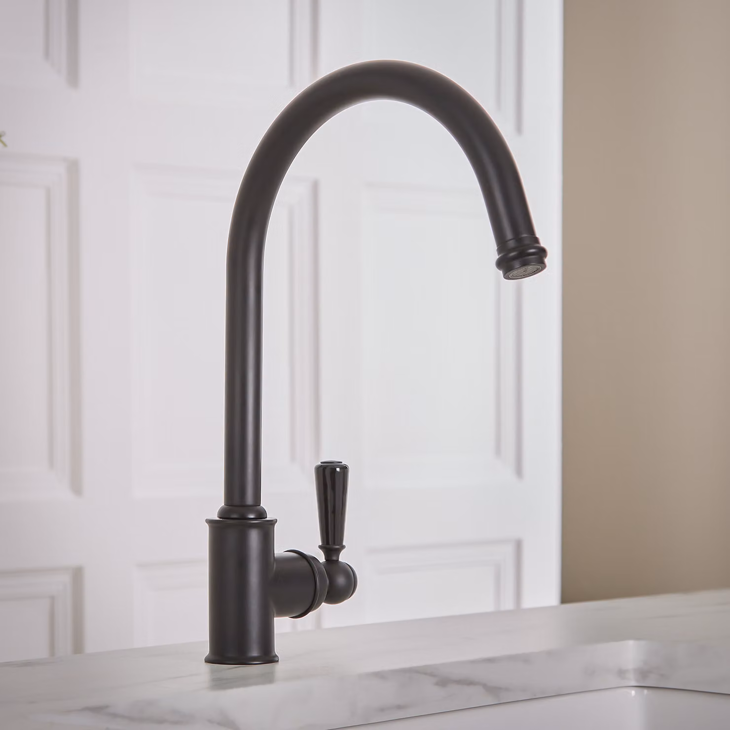 Hudson Reed Elizabeth - Miscelatore  Monocomando Monoleva Tradizionale da Cucina - Cromato e Nero