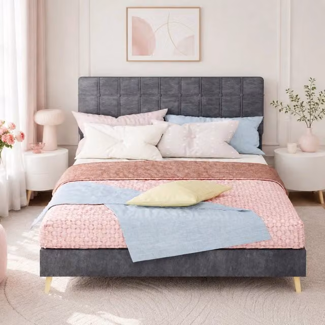 Letto imbottito ULEVR 140x200 cm con testiera trapuntata a quadri, velluto grigio scuro e gambe in legno