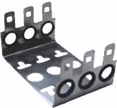 Staffa per 3 terminali