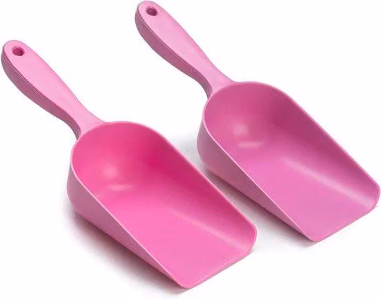 Contenitore da giardino in plastica rosa per il compost o le piante