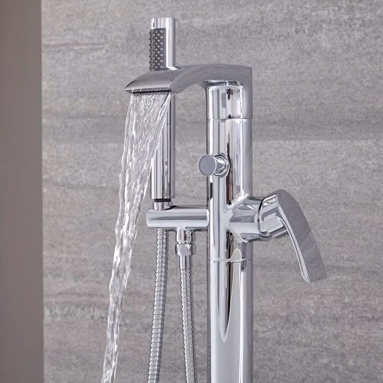 Gruppo Vasca Freestanding Cromato - Design elegante - Installazione a pavimento - Razor