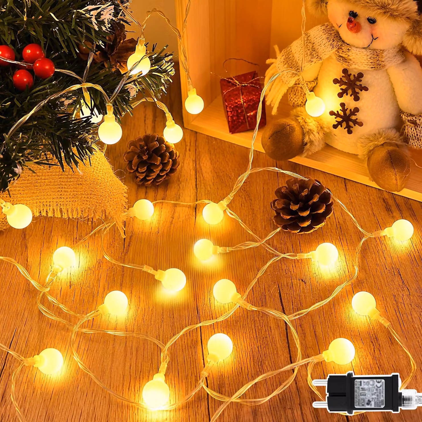 Catena luminosa da 15 metri, con 100 LED, luce bianco caldo, timer, grado di protezione IP65, adatta per uso esterno