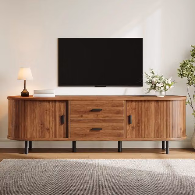 Mobile TV con ante scorrevoli; 2 cassetti e 5 piedini in metallo; MDF e pannello truciolare color noce 150 × 40 × 55 cm