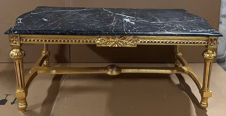 Casa Padrino Tavolino barocco oro/nero - Tavolo da salotto rettangolare in legno massello con piano in marmo - Mobili da salotto in stile barocco - Mobili barocchi - Mobili da salotto in stile antico