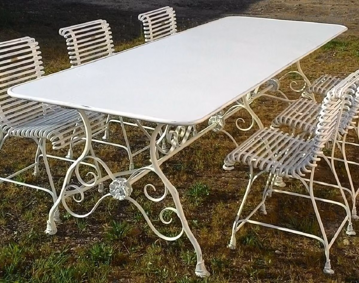 Casa Padrino Tavolo da pranzo da giardino in stile liberty bianco antico 250 x 90 x H. 75 cm - Tavolo da giardino nostalgico in ferro battuto - Mobili da giardino liberty in ferro battuto - Mobili da giardino nostalgici