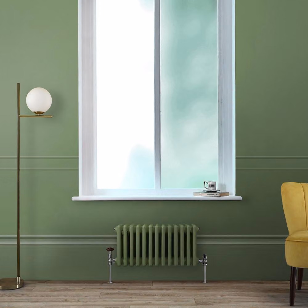 Radiatore Tradizionale Orizzontale Tradizionale a Tripla Colonna Verde (Reseda Green) -   300mm x 605mm - Regent