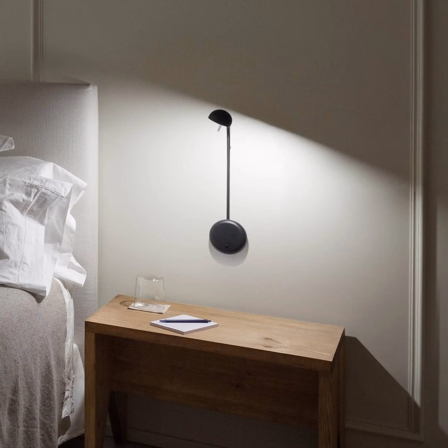 Vibia Applique da parete a LED Pin, Nero, Camera da letto, Alluminio, Moderno, Applique a LED