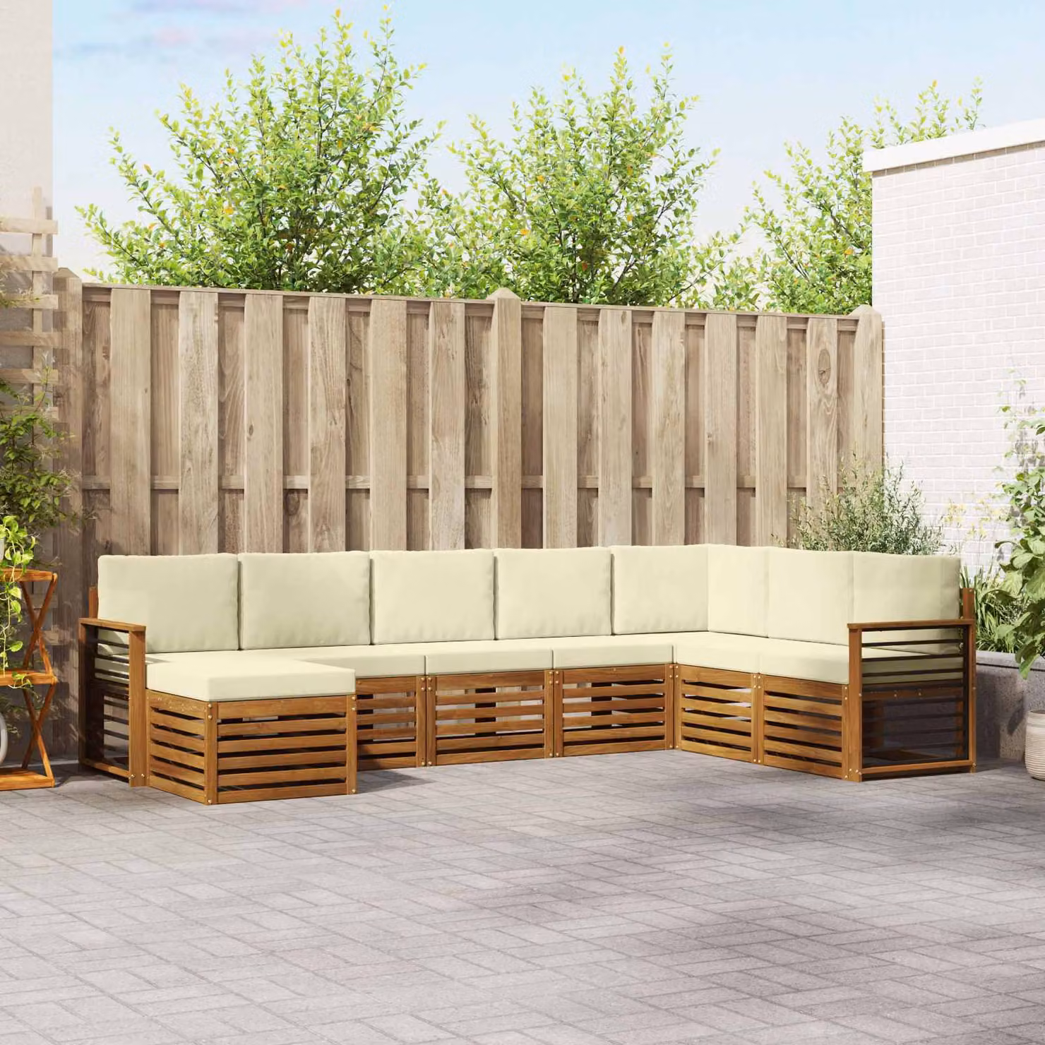 Set di divani da esterno vidaXL 8 pz in legno di acacia con cuscini, forma a L, colori beige, bianco e marrone