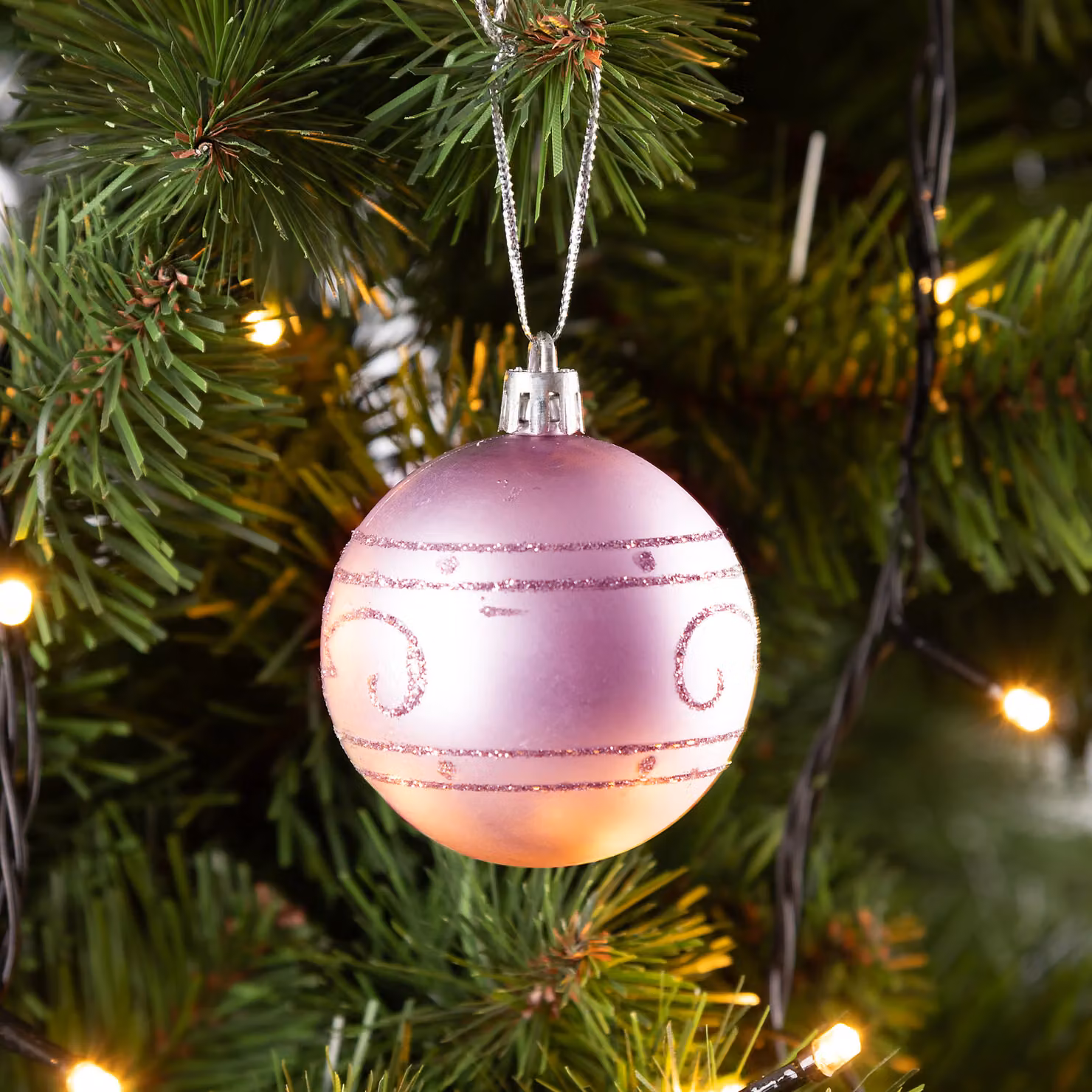 Set di 24 palline per albero di Natale Casaria rosa in plastica con decorazioni geometriche e astratte – 3