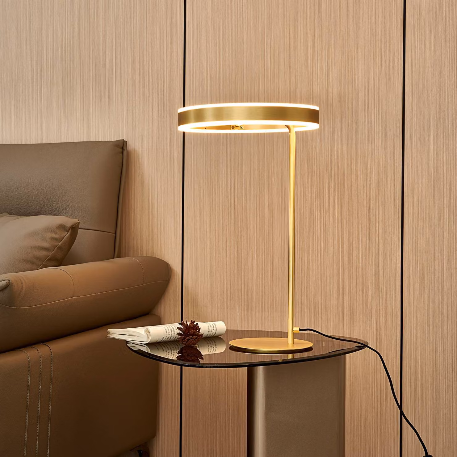 Lampada da tavolo a LED Yekta Lucande, dimmerabile, Ottone / Oro, Soggiorno / Sala da pranzo, Metallo, Design, Lampada da tavolo LED