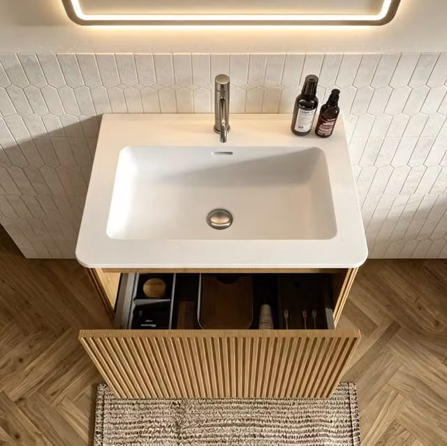 Mobile bagno sospeso 60 cm con lavabo in mineralguss e finitura rovere naturale