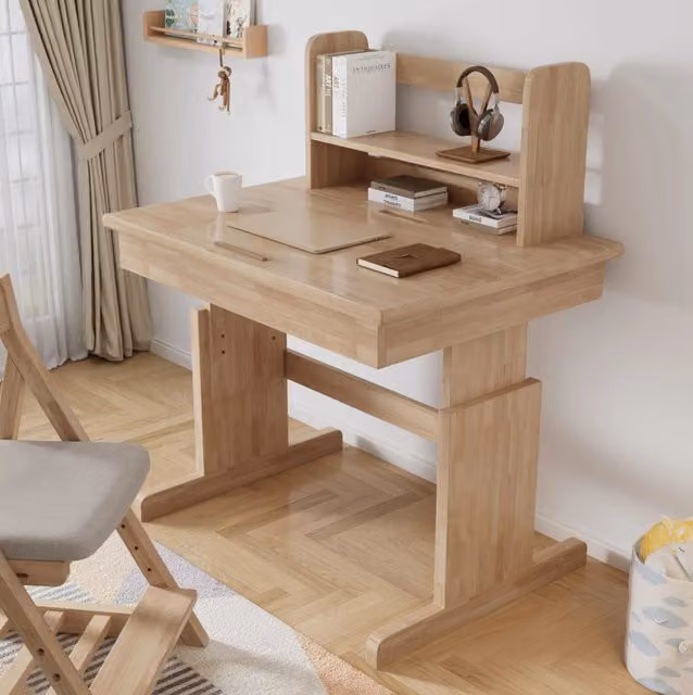 Scrivania per bambini MODFU in legno naturale con piano inclinabile e altezza regolabile, L: 80 cm, P: 60 cm