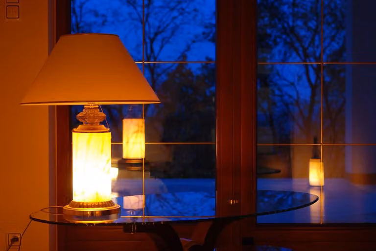 Design Lampe Tischlampe Tisch Lampen Leuchte Deko Klassische Beleuchtung 65cm