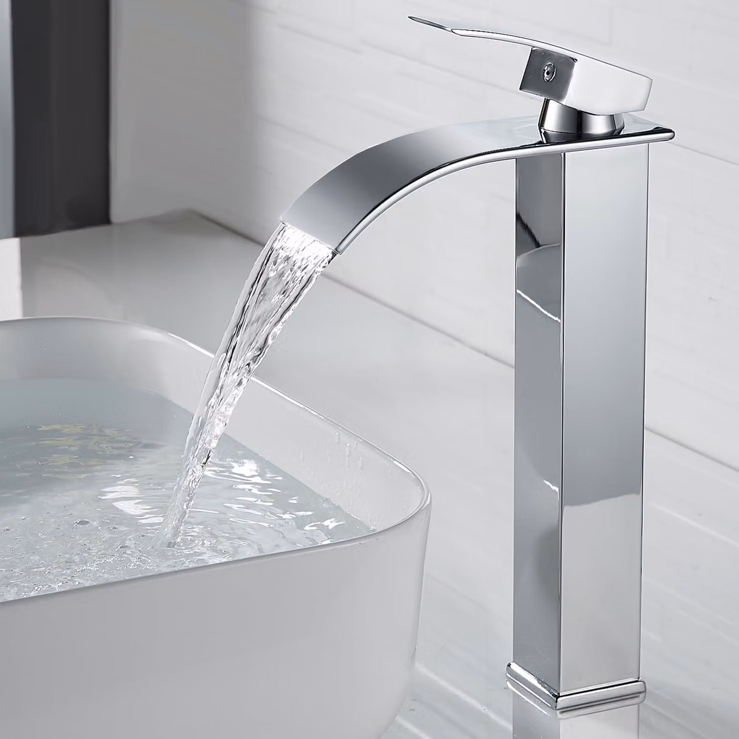 Rubinetto moderno a cascata per bagno alto, rubinetto per lavabo alto a cascata per lavabo da appoggio per bagno, rubinetto miscelatore per lavabo per acqua calda e fredda, ottone cromato