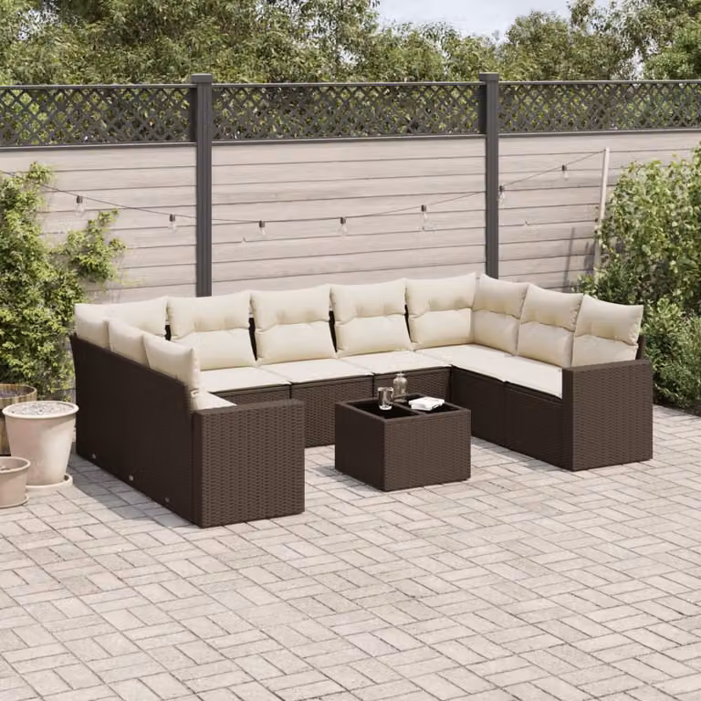 Set di divani da giardino vidaXL 10 pezzi in polyrattan marrone con cuscini bianchi e tavolino da esterno