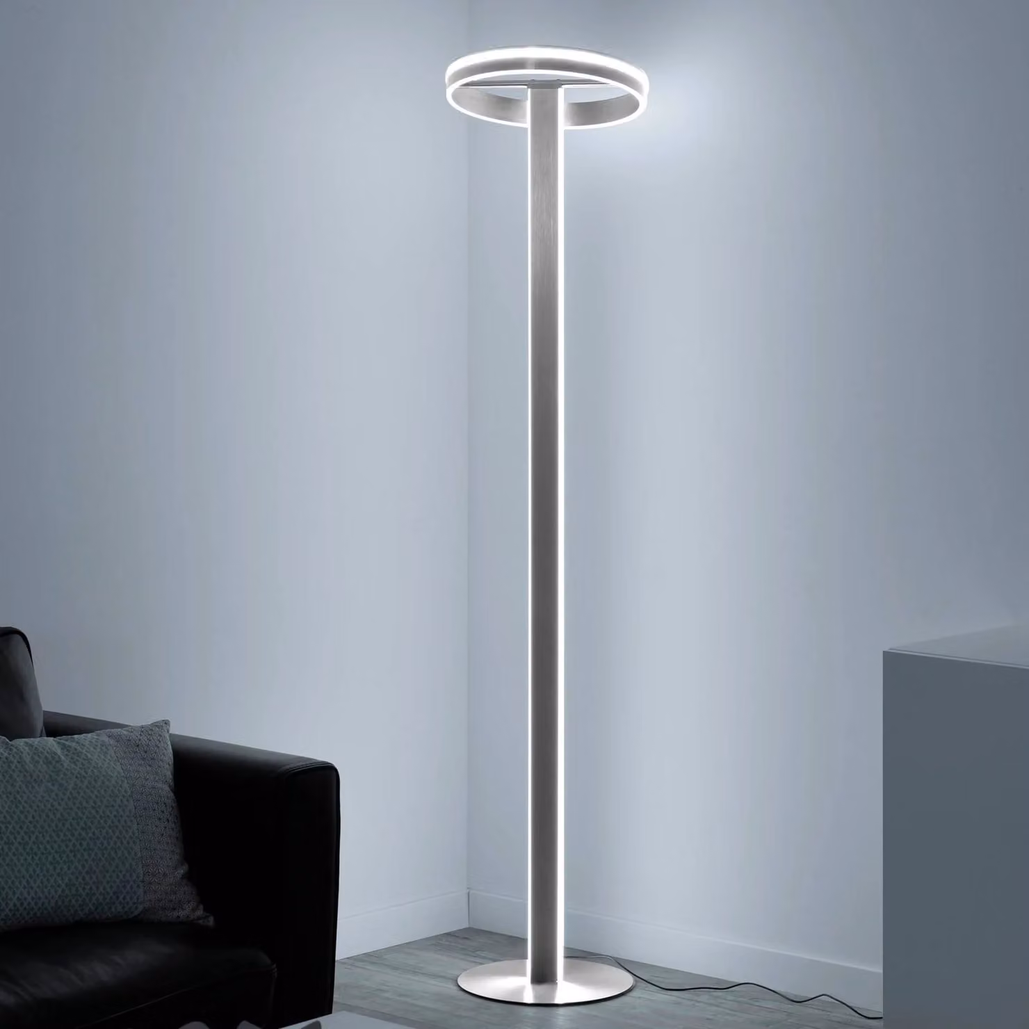 Q-Smart-Home Paul Neuhaus Q-Vito piantana LED dritta con anello Q-Vito, dimmerabile, Alluminio / Grigio / Zincato, Soggiorno / Sala da pranzo, Alluminio, Moderno