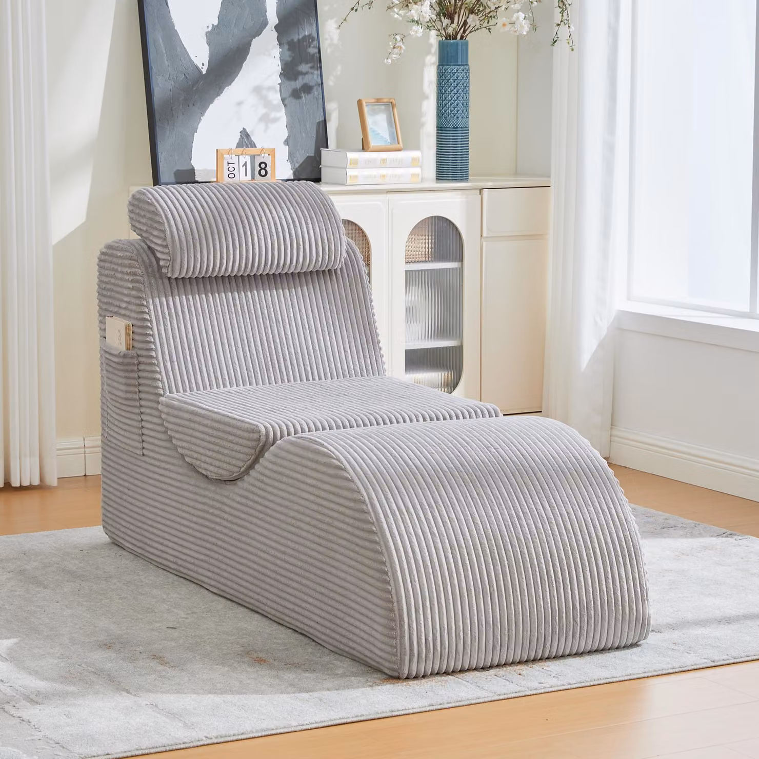Poltrona lounge moderna Gomyway in velluto grigio con schienale a conchiglia e braccioli, L: 66 cm, P: 90 cm, H: 66 cm – 2