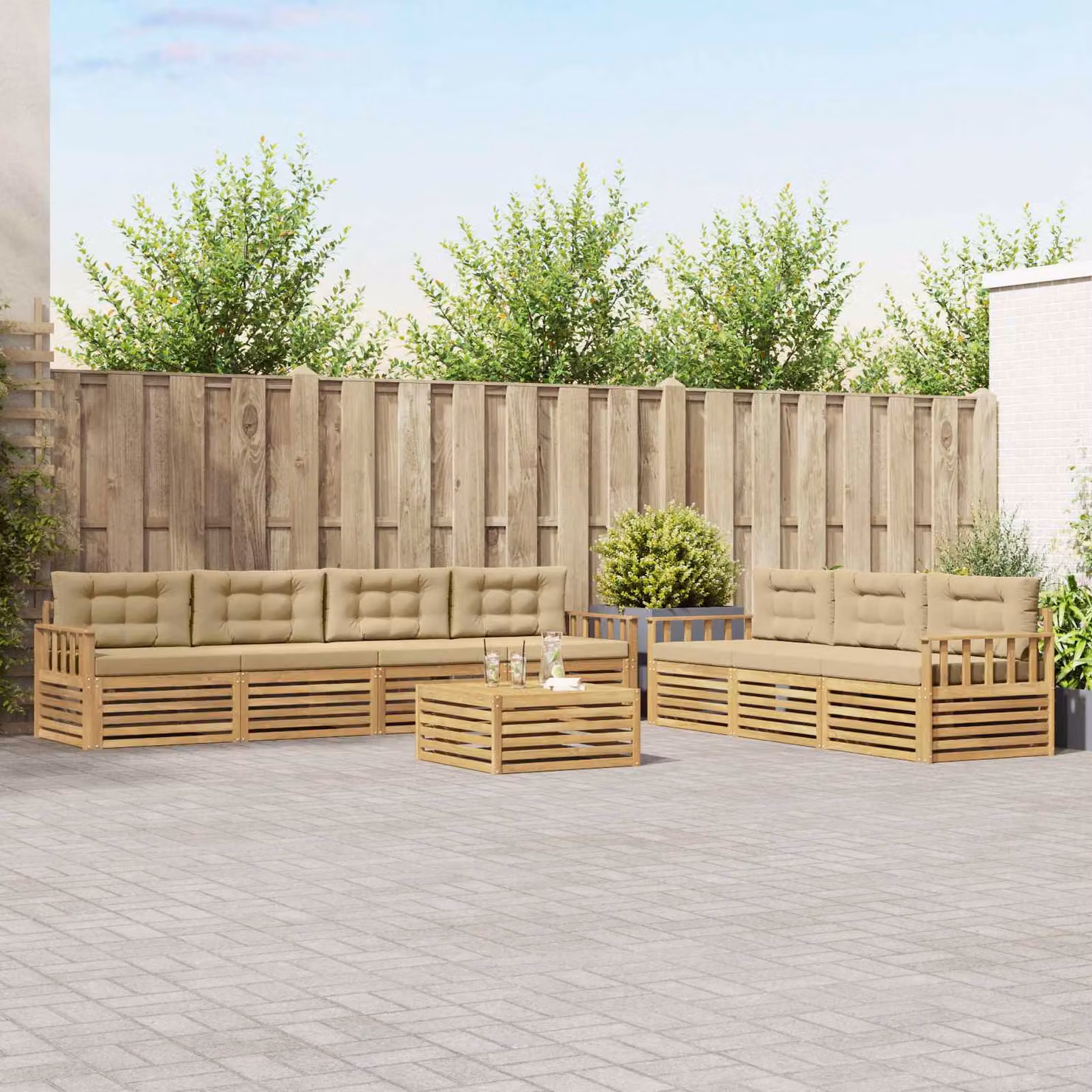vidaXL Set di divani da esterno 8 pz a forma di U in legno di acacia con cuscini Bianco e Beige